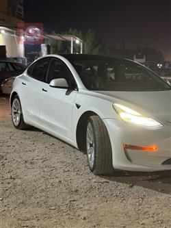 تسلا موديل 3